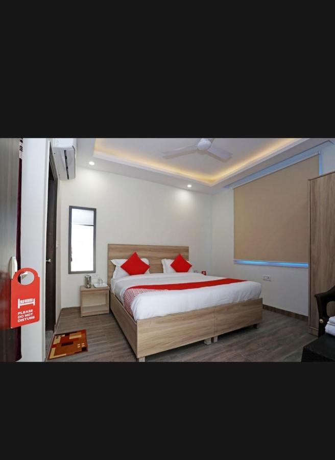 Hotel Golden Bliss At New Delhi Airport Extérieur photo