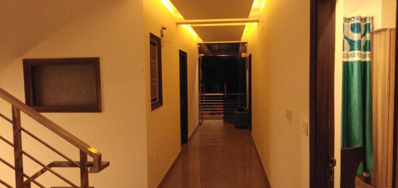 Hotel Golden Bliss At New Delhi Airport Extérieur photo