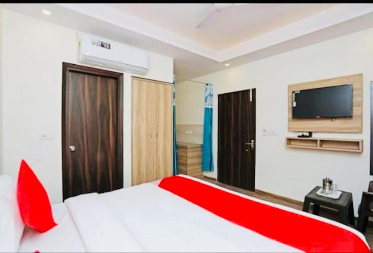Hotel Golden Bliss At New Delhi Airport Extérieur photo