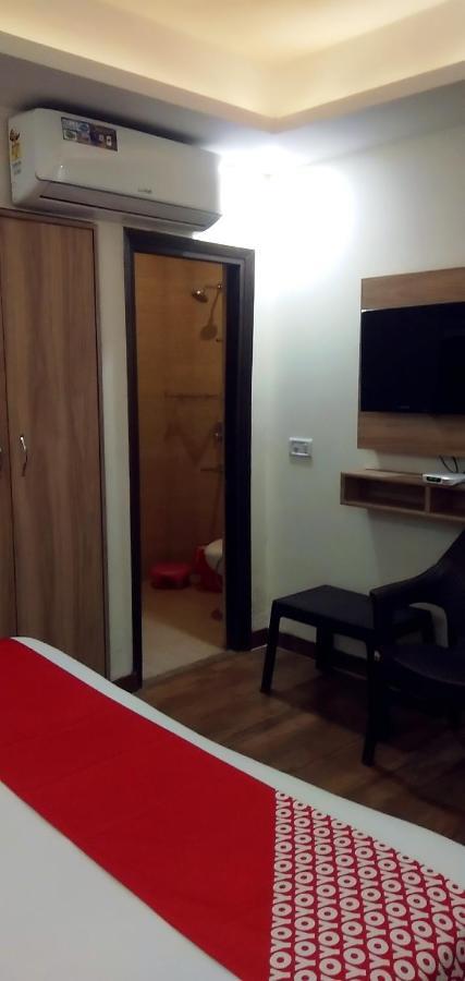 Hotel Golden Bliss At New Delhi Airport Extérieur photo
