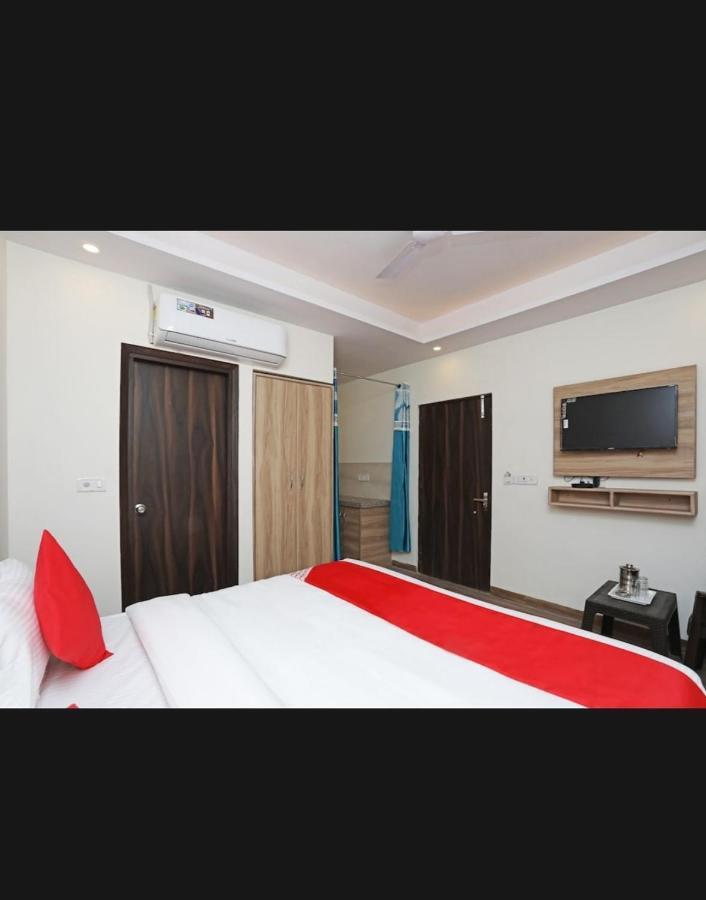 Hotel Golden Bliss At New Delhi Airport Extérieur photo